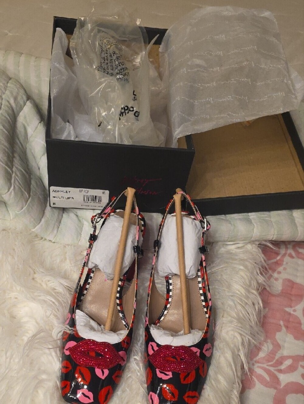 Betsey Johnson ASHHLEY Multi Lips Black Slingback Pumps Red and Pink Lips Size 8 - Picture 12 of 14